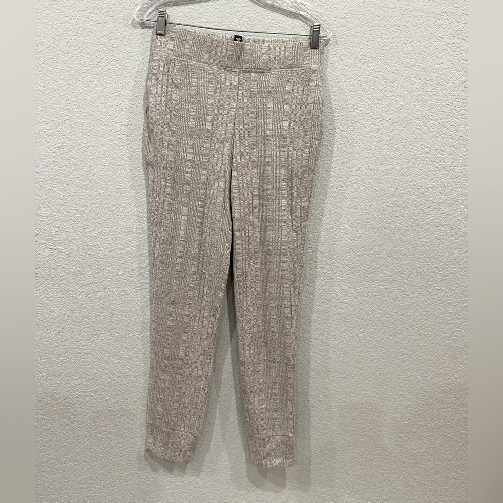 Like New Roxy Sweater Leggings - Gray - Medium 28" inseam